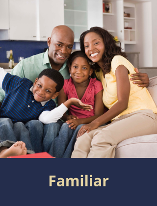 Família feliz por possuírem um plano de saúde familiar